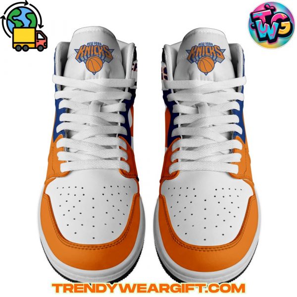 New York Knicks Air Jordan 1 Sneaker